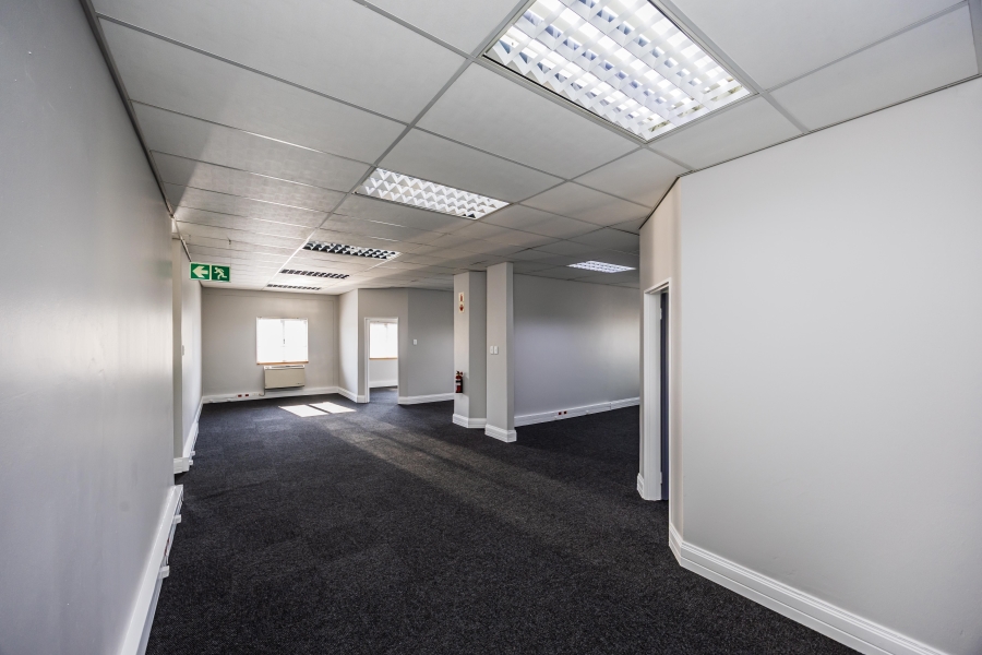 To Let Commercial Property for Rent in Selborne Eastern Cape